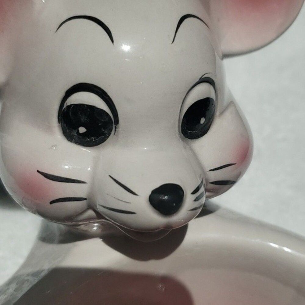 VTG 90s Mouse Character Cat Feeder — Doggiduds 1995